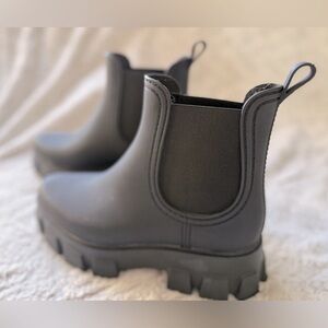 Jeffrey Campbell Women’s Rubber Cloudy Rain Boot